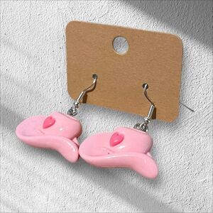 Cowgirl Hat Nashville Western Theme Dangle Earrings Silver Tone Jewelry Gift NEW